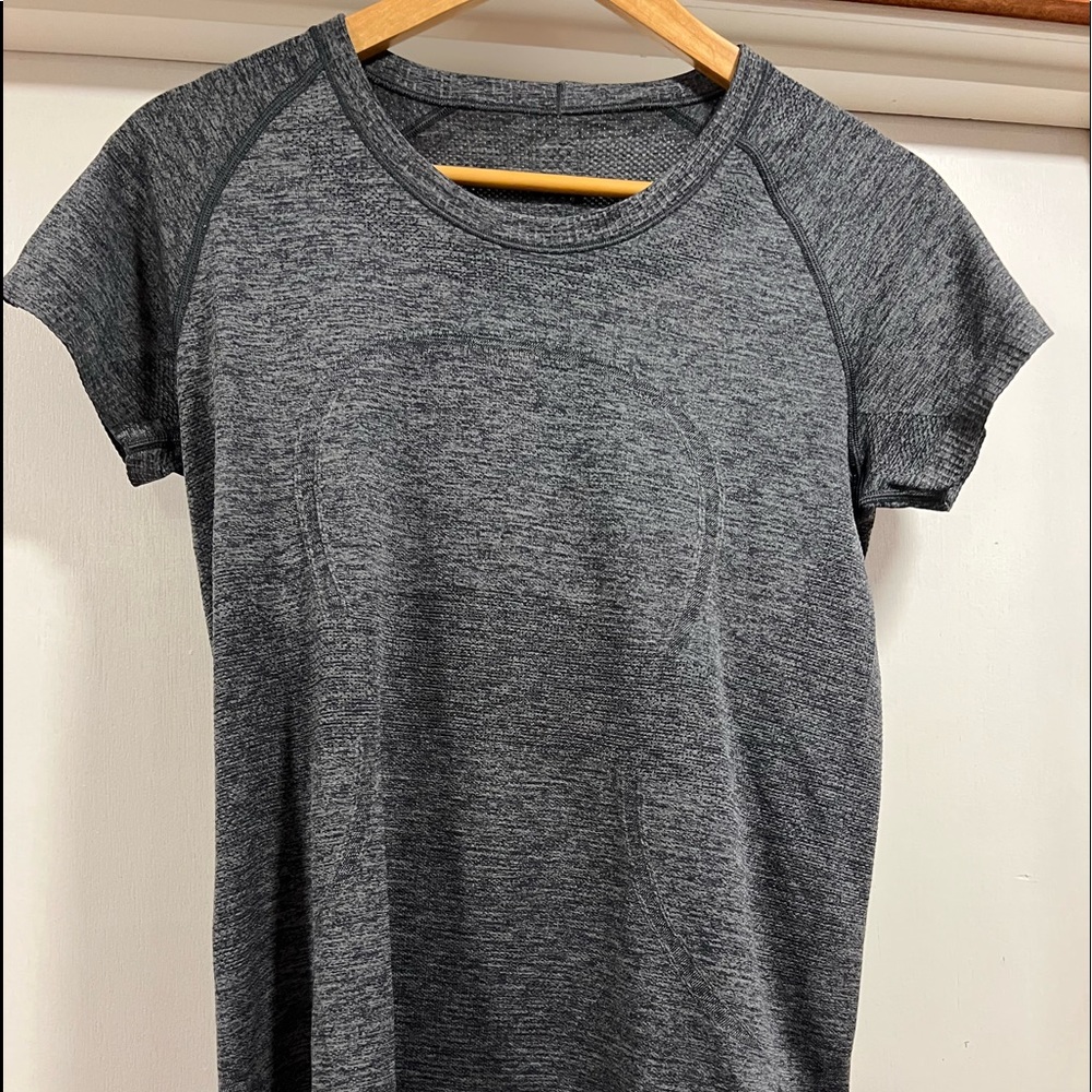 Lululemon Swiftly Tech short sleeve grey 8